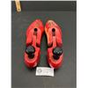 Image 2 : Pair of Red Wooden Shoe Lasts Size 84