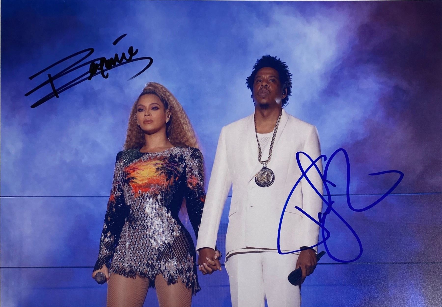 Autograph Signed Beyonce Photo