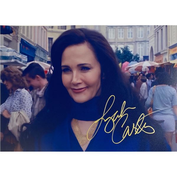 Autograph Signed Lynda Carter Photo