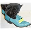 Image 1 : LADIES SIZE 7 1/2 FANCY BLUE COWBOY BOOTS