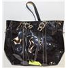 Image 1 : COACH BLACK PATTEN LARGE PURSE USED