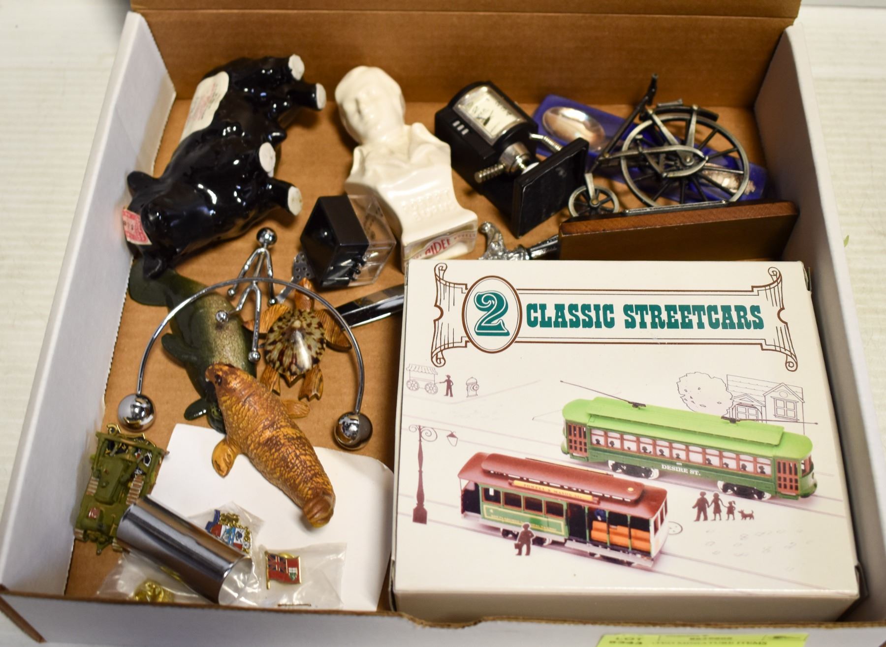 ASSORTED MINIATURE ITEMS