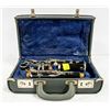 Image 2 : CLARINET BOOSEY + HAWKES - LONDON WITH HARD CASE