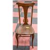 Image 1 : ANTIQUE QUEEN ANNE WOOD CHAIR
