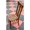 Image 2 : ANTIQUE QUEEN ANNE WOOD CHAIR