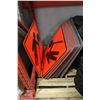 Image 1 : LOT OF 32 MEDIUM ROAD SIGNS (3' X 3')