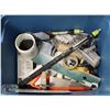 Image 1 : TOTE OF DRYWALL AND PAINTING SUPPLIES