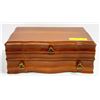 Image 2 : HER MAJESTY WOOD JEWELRY BOX WITH BOTTOM