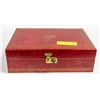 Image 2 : RED & GOLD JEWELLERY BOX INCL. GUESS