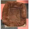 Image 1 : BROWN PLUSH DOG SOFA BED FOR SMALL DOGS