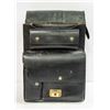 Image 2 : VINTAGE BLACK LEATHER MAN BAG