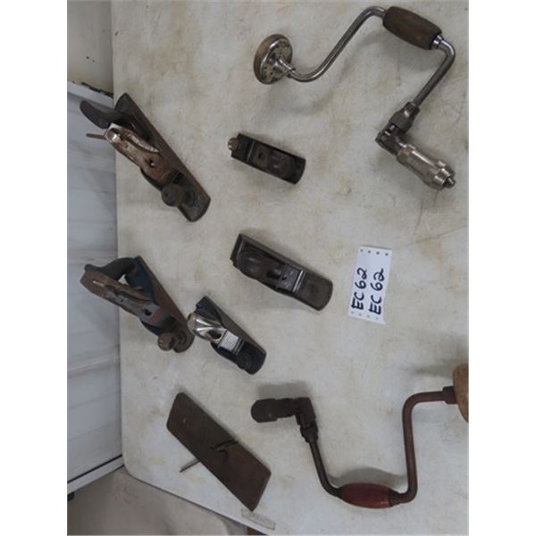8 Vintage Tools, Planes, & Manual Drill