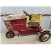 Image 4 : Metal Garton Pedal Tractor