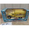 Image 2 : 2 Diecast Cars 1/24 scale in Boxes 1) 1942 Home Hardware Limited Edition Collector Bank 1) 87 Buick 