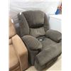 Image 2 : Upholstered Power Recliner