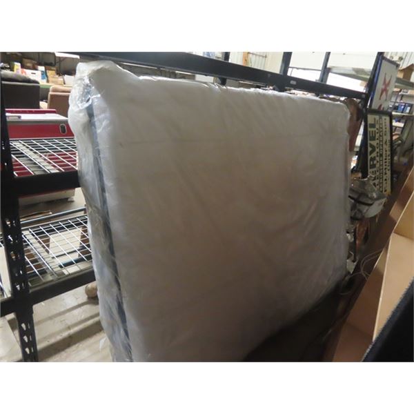 Queen Size power Reclining Bed w/ Mattress