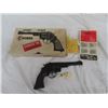 Image 1 : Crosman 38T - Target 38 CO2 Powered Pistol 22 Cal Pellet Pistol, W Original Box