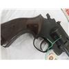 Image 3 : Crosman 38T - Target 38 CO2 Powered Pistol 22 Cal Pellet Pistol, W Original Box