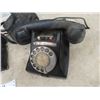 Image 3 : 2 Vintage Rotary Phones