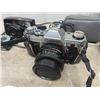Image 2 : 6 Cameras 1 Cannon AFI , Vivitar 80/200 mm Lens, Plus Modern & Vintage Cameras
