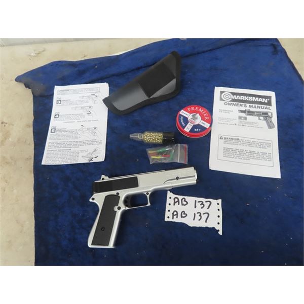 Marksman BB Repeater w Holster & Accessories