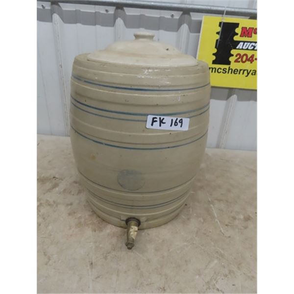 Crockery Water Cooler w Blue Rings