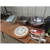 Image 3 : 2 Clocks, Strainer, Bowls, Canner & More