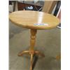 Image 2 : 2 Wood Pedistal Stands 1) Oak 26" H X 16.5 " RD 1) Maple 19.5" x 14" RD