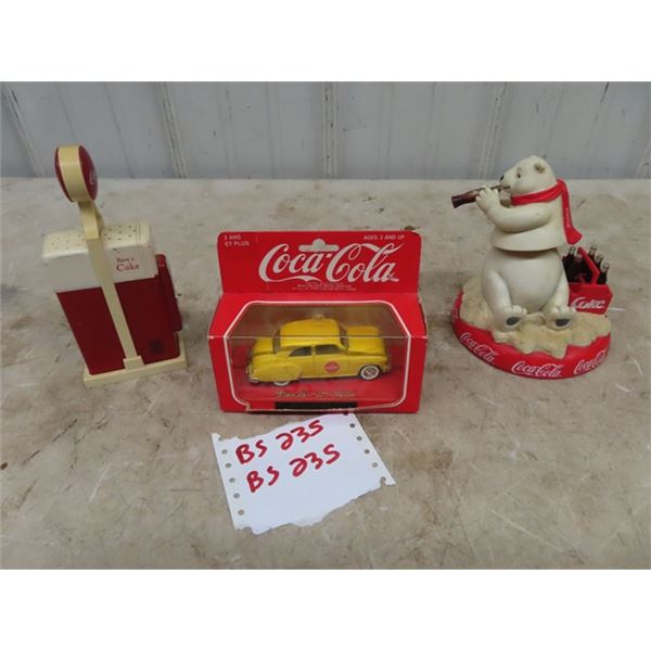 Coca COla Car In Box- Wobble Bear & S & P