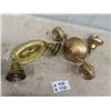 Image 3 : 3 Brass Light Fixtures - Ceiling & Wall Mount