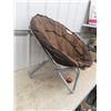 Image 2 : Folding Basket Chair