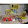 Image 1 : (FU) Bozo Gum Dispenser, Disney Puzzles, Snoppy (Jack in Box) House