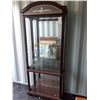 Image 1 : Curio Cabinet Cat C