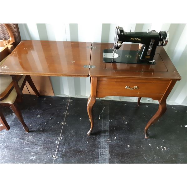 NECCHI Sewing Machine in Cabinet Cat C