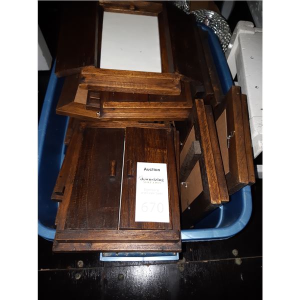 Container of Decorative Picture Frames Cat B