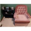 Image 1 : Bookshelf, rose-coloured upholstered swivel chair, Durabrand radio/CD player with speakers, camera w