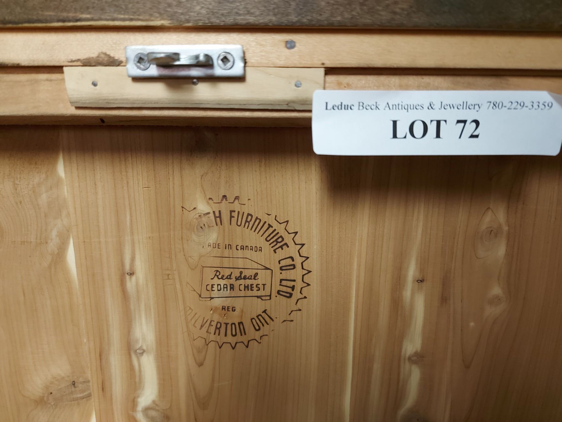 Tennessee Red Cedar Chest with key