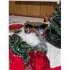 Image 4 : Large Christmas lot incl. tinsel, lights, decorations, bows, 3-foot tree, mugs glass bowl