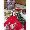 Image 5 : Large Christmas lot incl. tinsel, lights, decorations, bows, 3-foot tree, mugs glass bowl