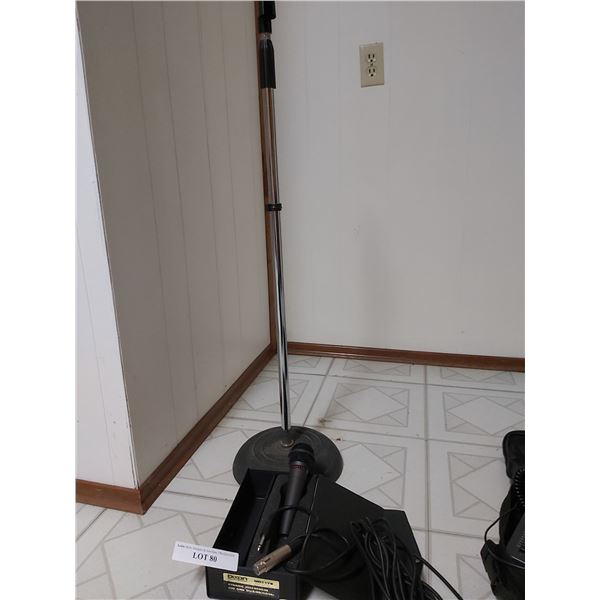Dixon Dynamic Microphone and stand