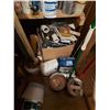 Image 4 : Asst paints, home finishing products and chemicals, painting tools, curtain rod