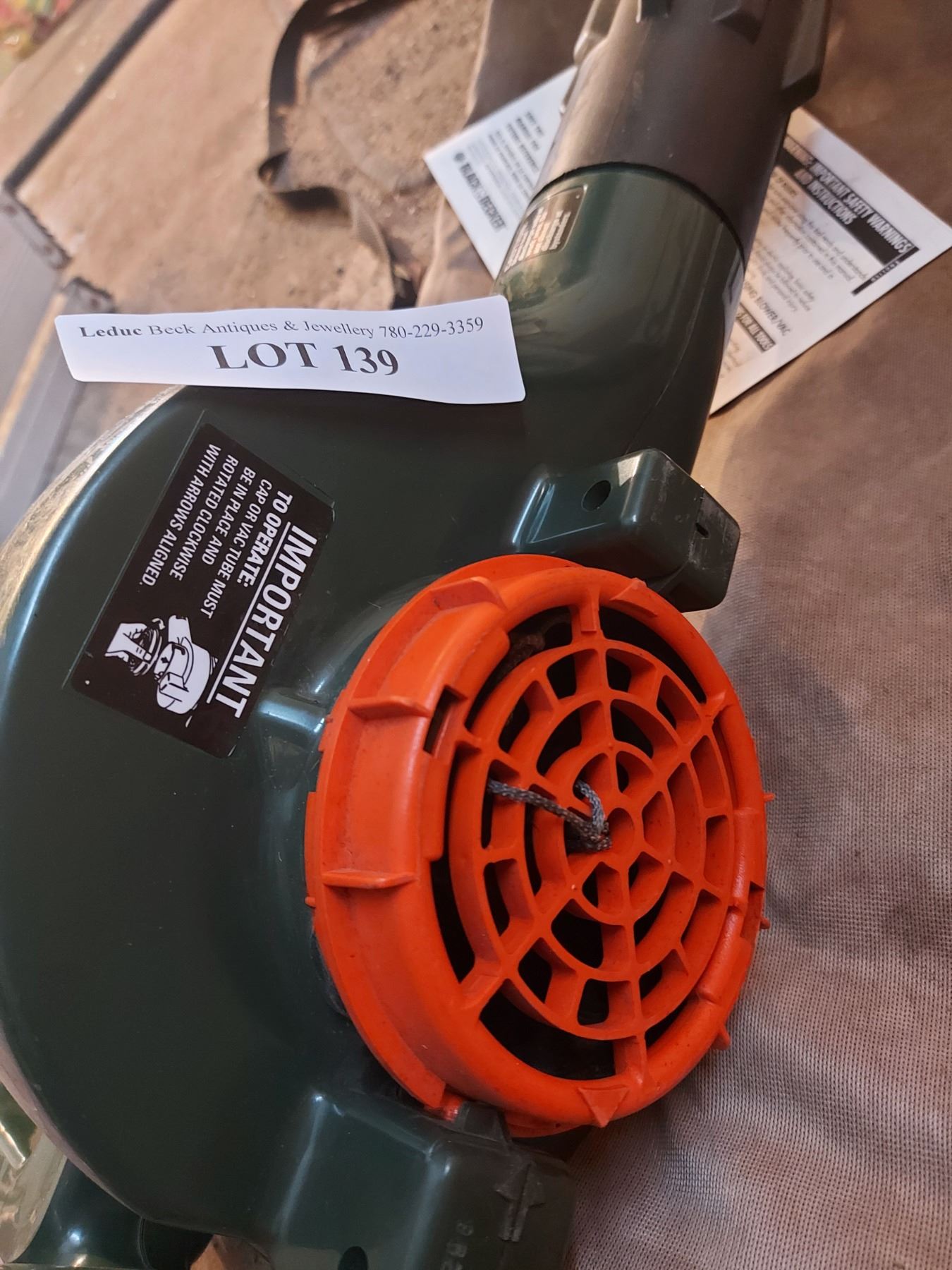 Black & Decker Super Vac 'n Mulch blower/vacuum with bag