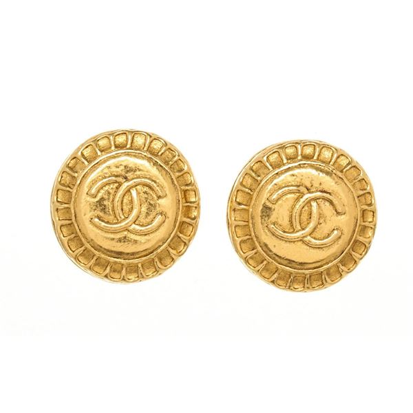 Chanel Gold CC Disc Earring