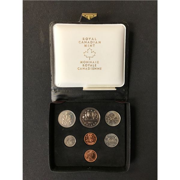 ROYAL CANADIAN MINT 1977 DOUBLE PENNY SET CASED