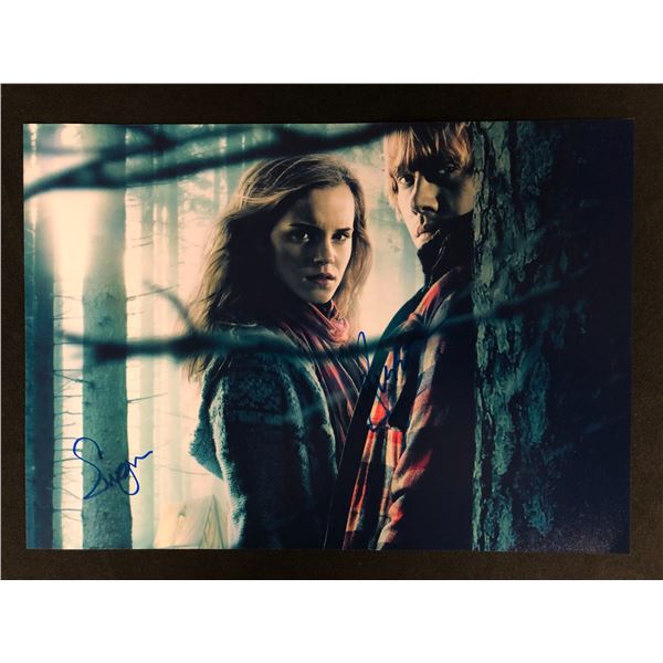 EMMA WATSON SIGNED HARRY POTTER 8 X 10 (RA COA)