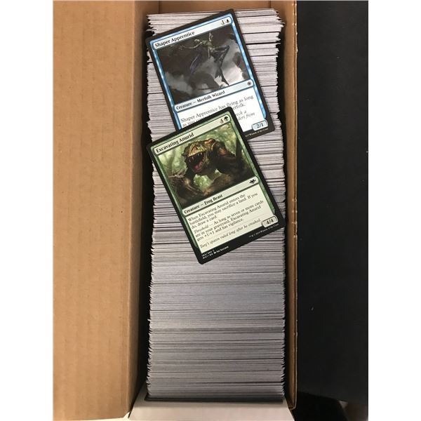 LARGE MAGIC THE GATHERING LOT