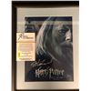 Image 2 : RICHARD HARRIS SIGNED AND FRAMED 8 X 10 (RA COA)