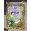Image 1 : GREAT VALUE BLUE JAY & CARDINAL FOOD 13.6KG