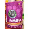 Image 1 : IAMS MATURE ADULT DOG FOOD 6.8KG CHICKEN WHOLE