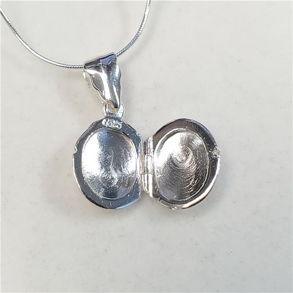 SILVER NECKLACE